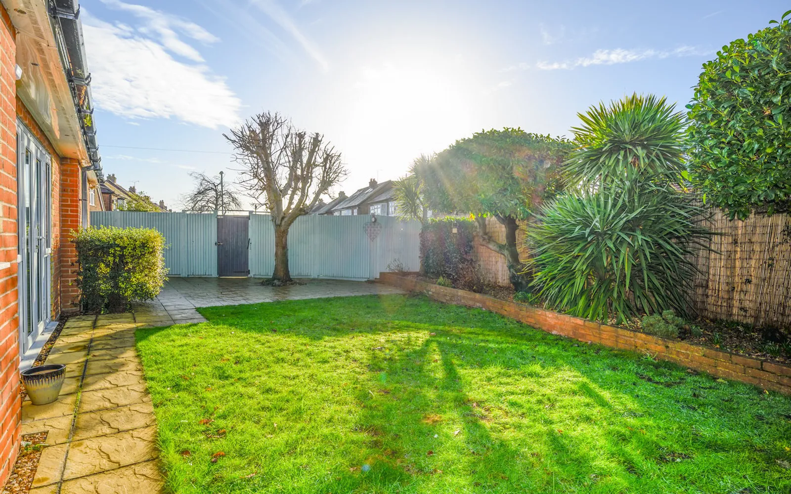 House Florence Close in Elmbridge