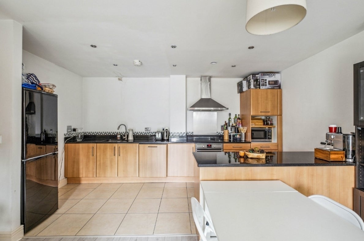 Flat Holford Way in Greater London