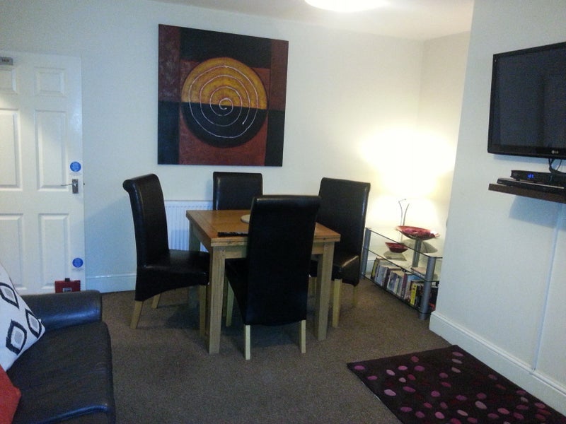 Room Blantyre Street in Salford