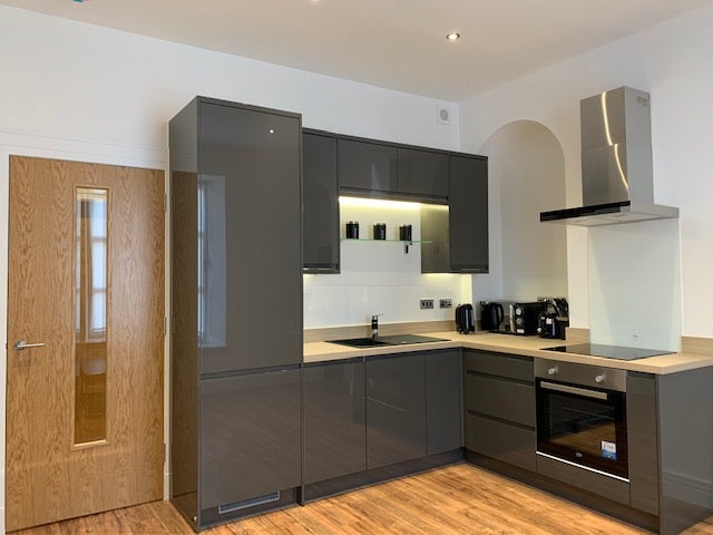 Flat Holburn Street in Aberdeen City