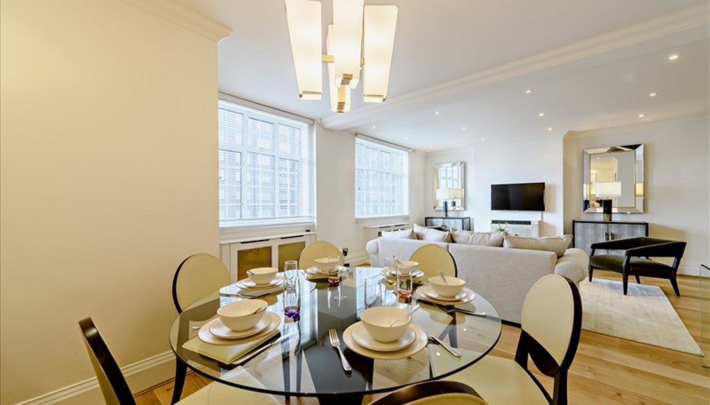 Flat Lodge Road in City of Westminster