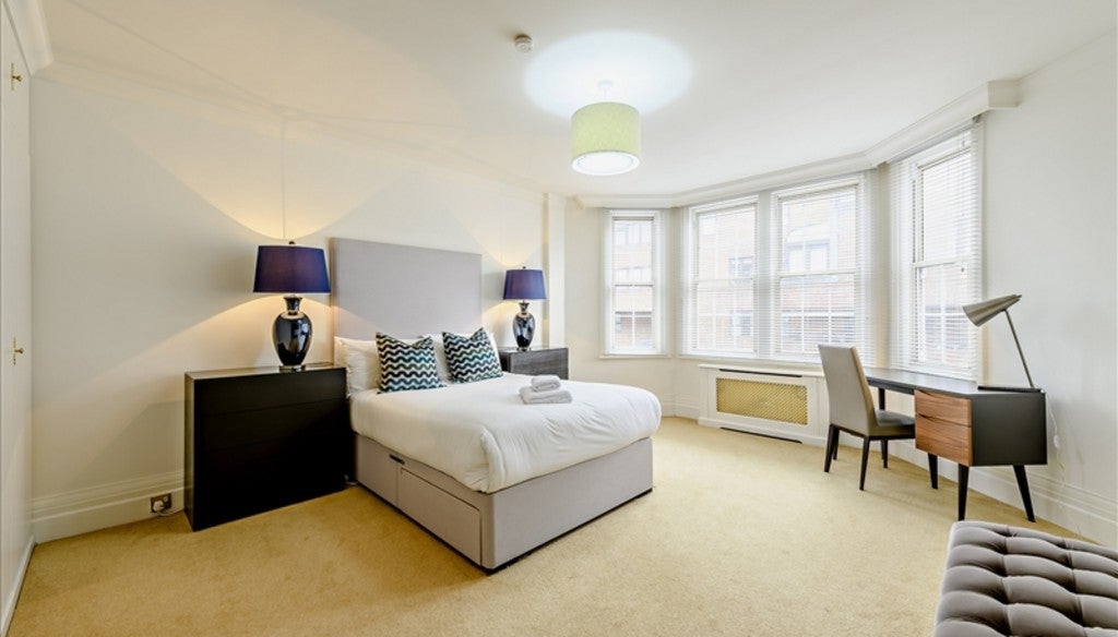 Flat Lodge Road in City of Westminster