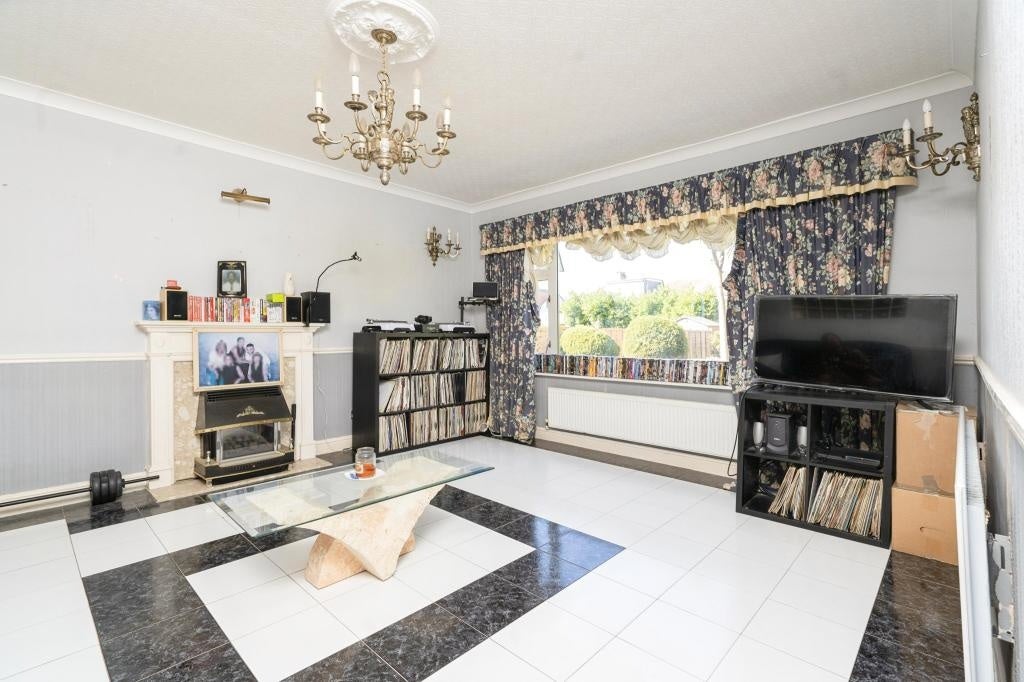 House Lime Grove in Greater London