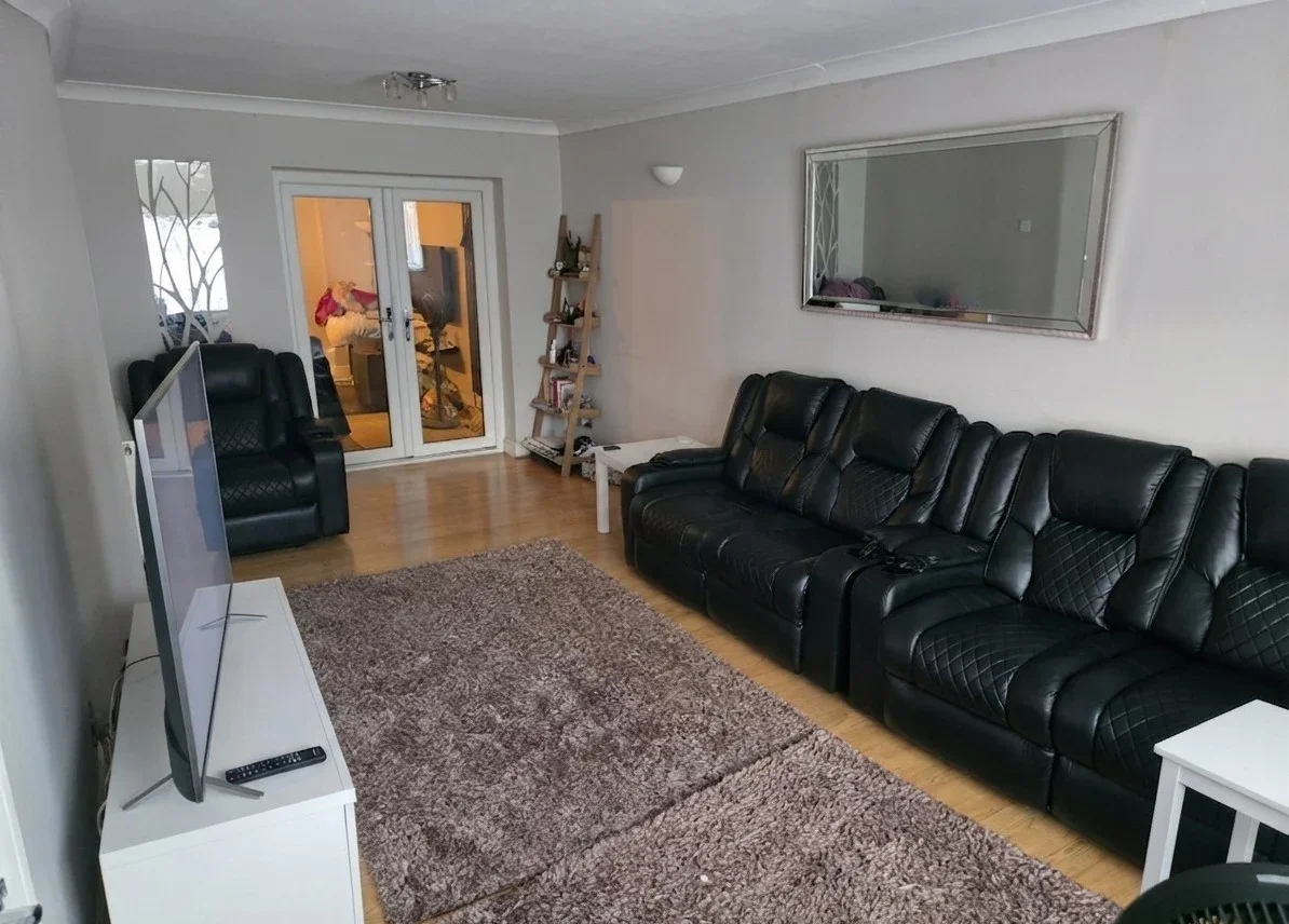 House Dunbar Close in Greater London