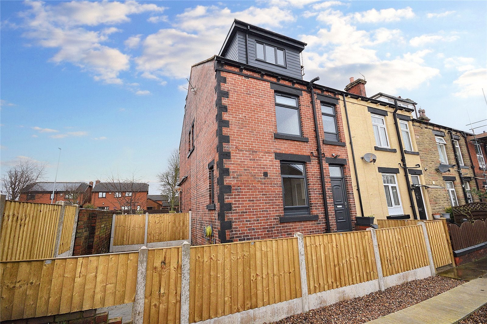 House Mountcliffe View in Leeds