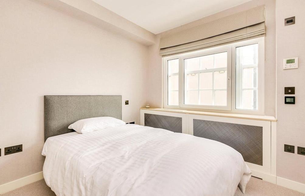 Flat Marlborough Place in City of Westminster