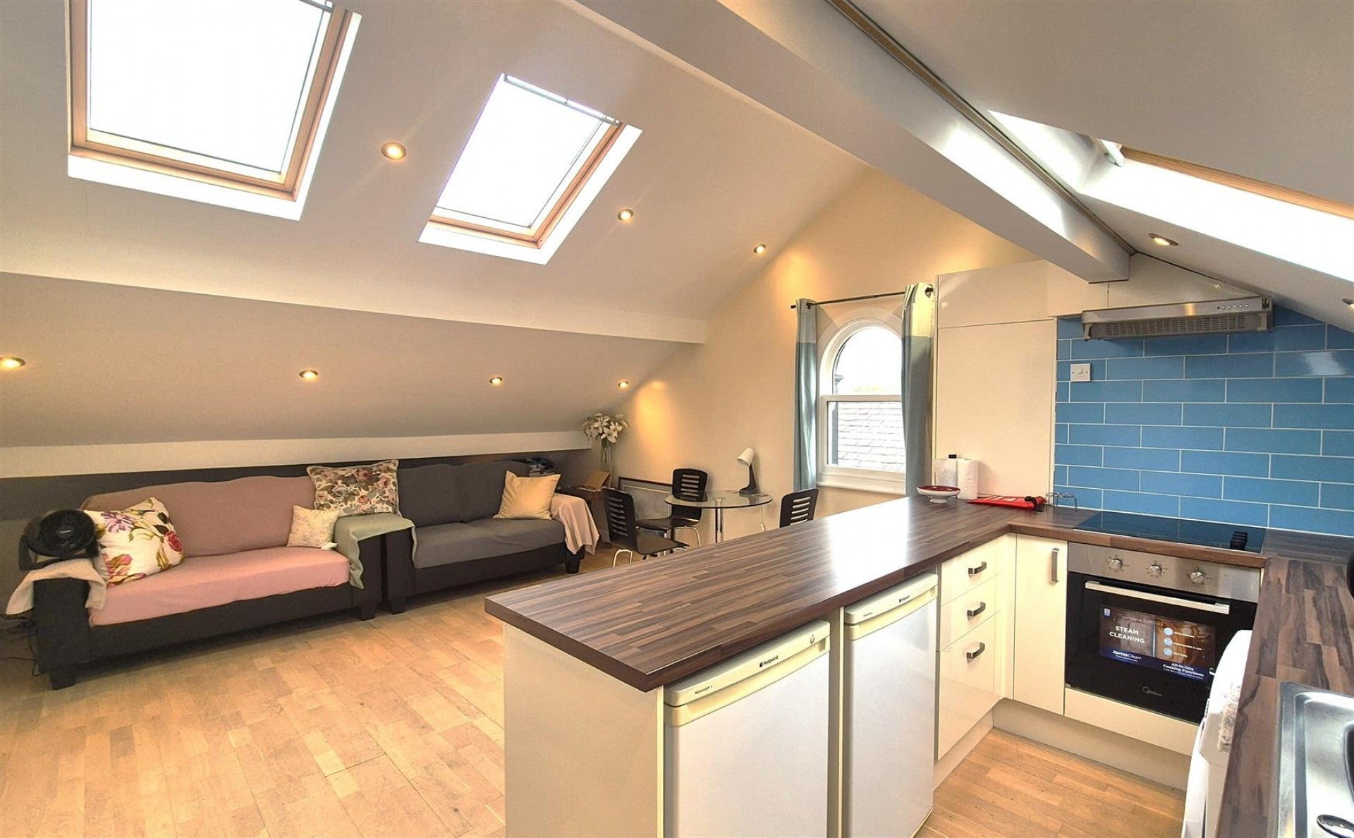 Flat Wilmslow Road in Manchester