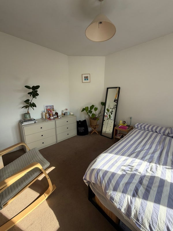 Room Whittell Gardens in Greater London