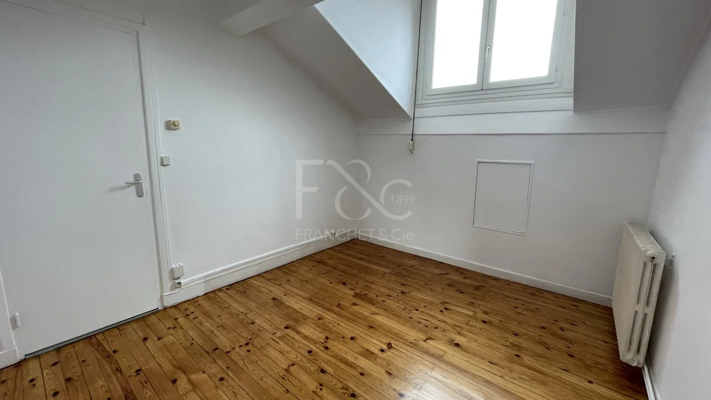 Flat Avenue Berthelot in Lyon