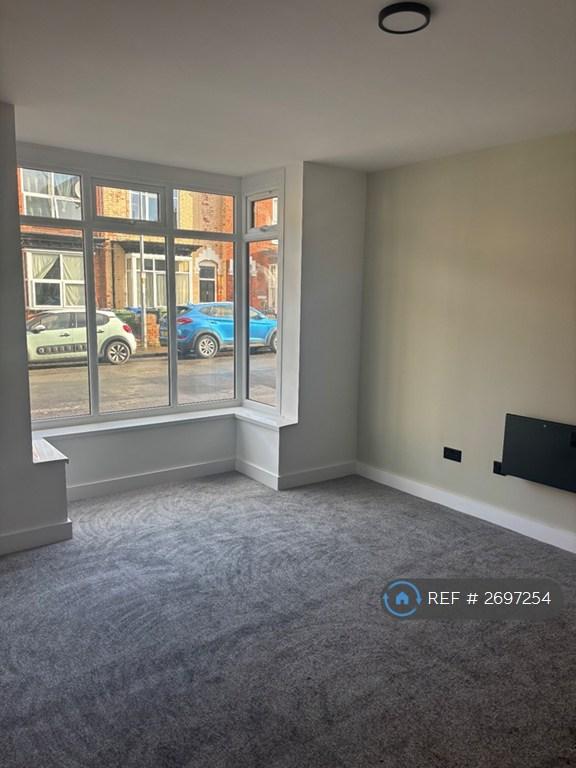 Flat St Augustine Avenue in Grimsby