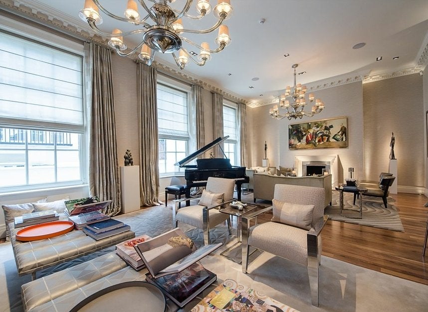Flat Upper Grosvenor Street in City of Westminster