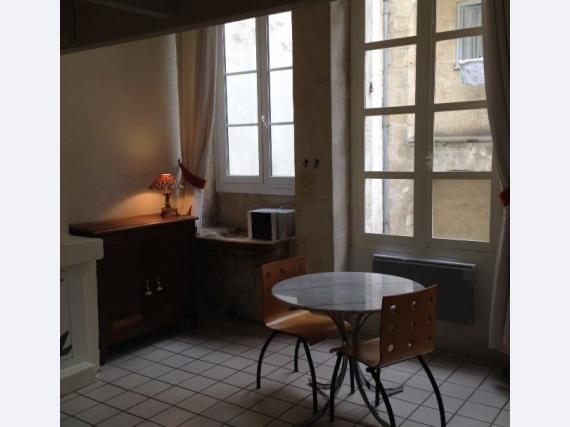 Flat Rue duffour-dubergier in Bordeaux