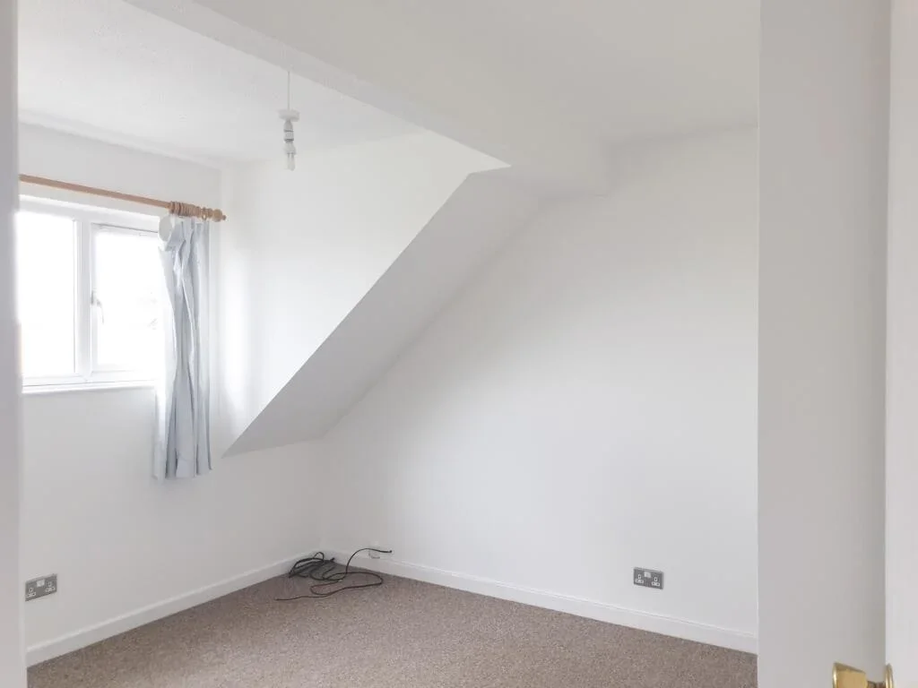Flat Pedley Road in Greater London