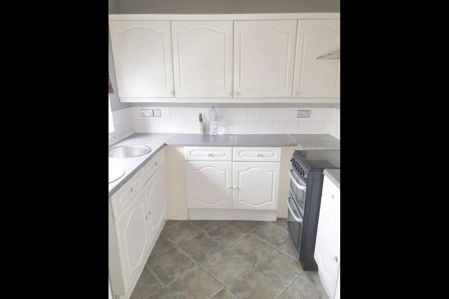 Flat Pedley Road in Greater London