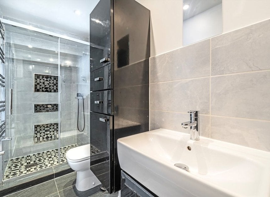 Flat Avonmore Road in Greater London