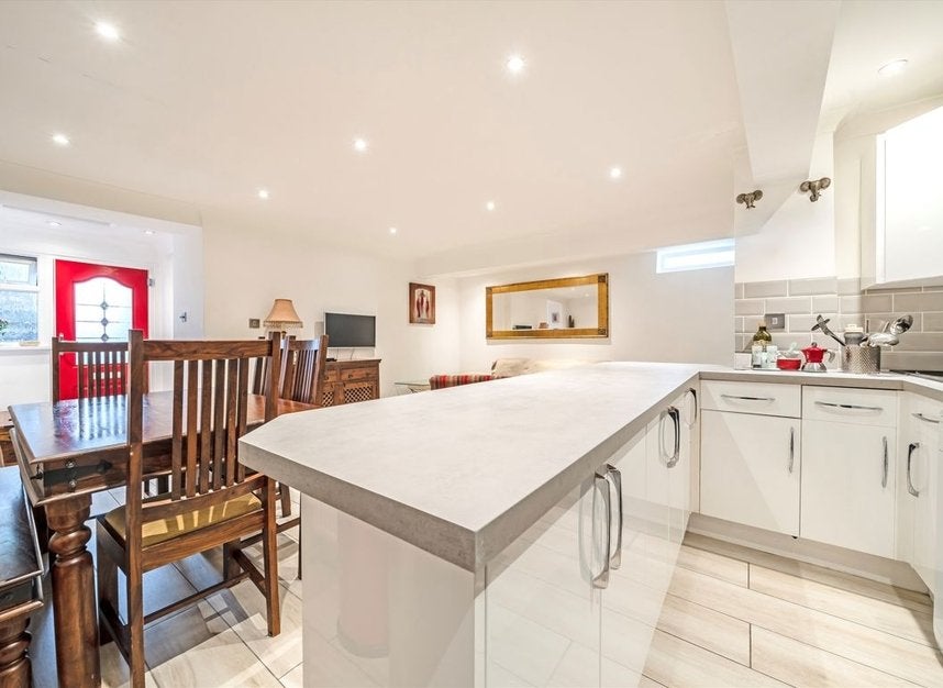 Flat Avonmore Road in Greater London