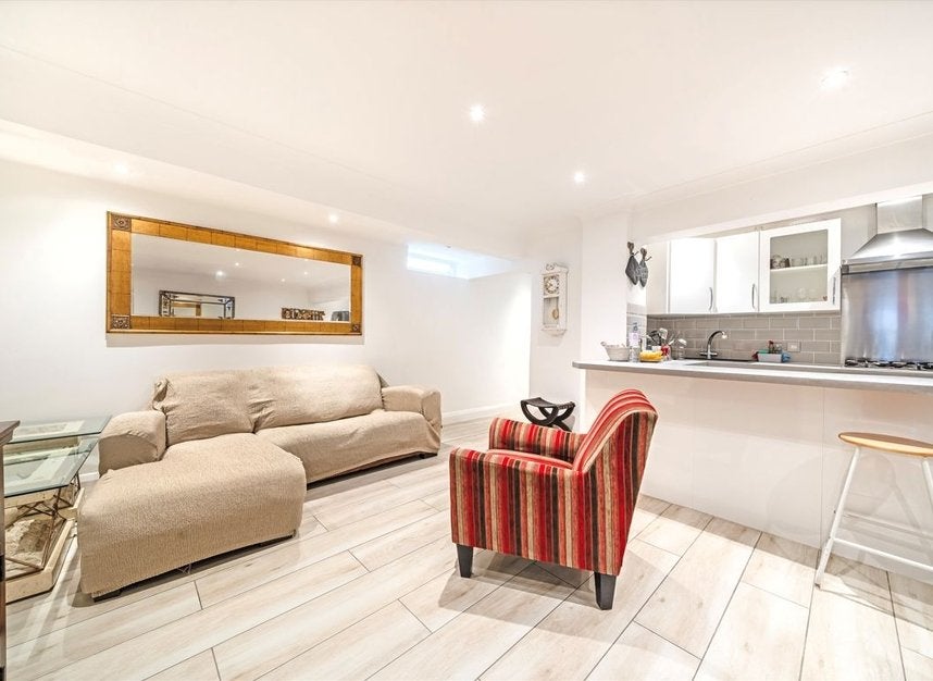 Flat Avonmore Road in Greater London