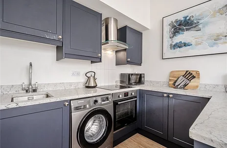 Flat Milman Road in Reading