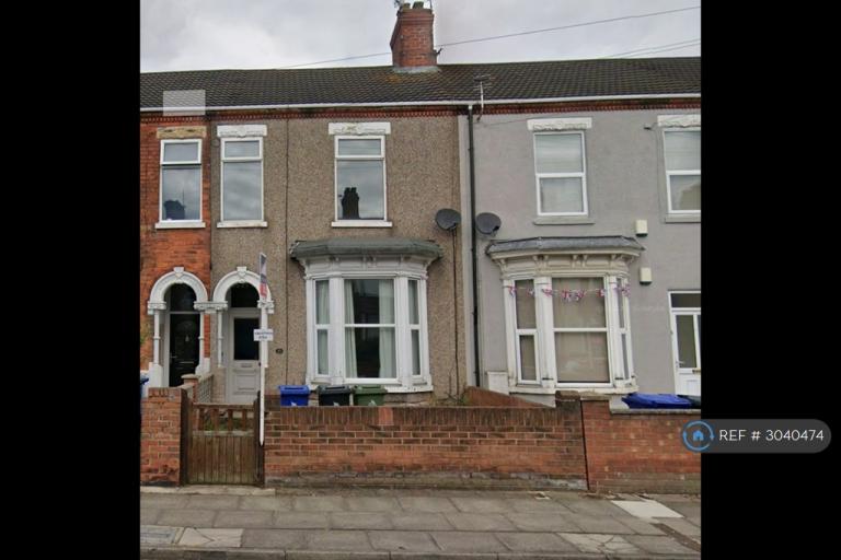 Room Welholme Road in Grimsby