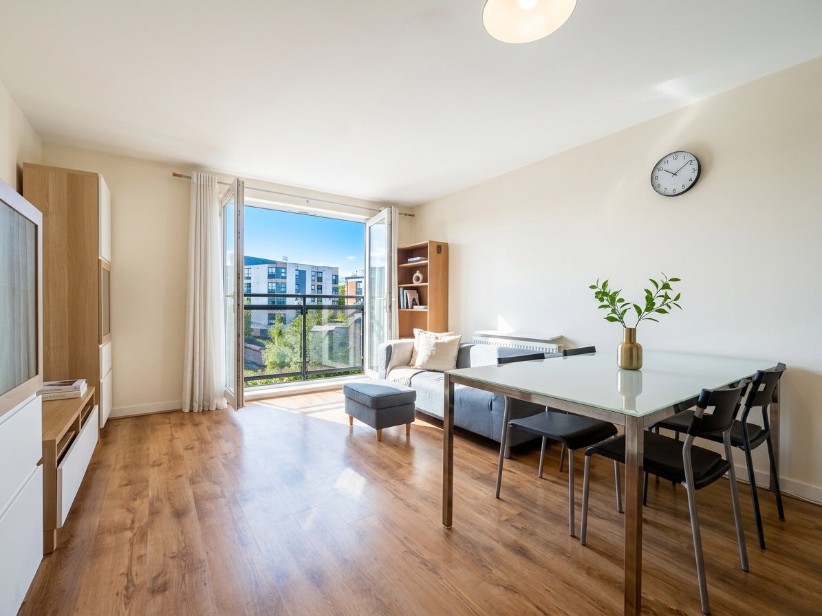 Flat Firpark Court in Glasgow