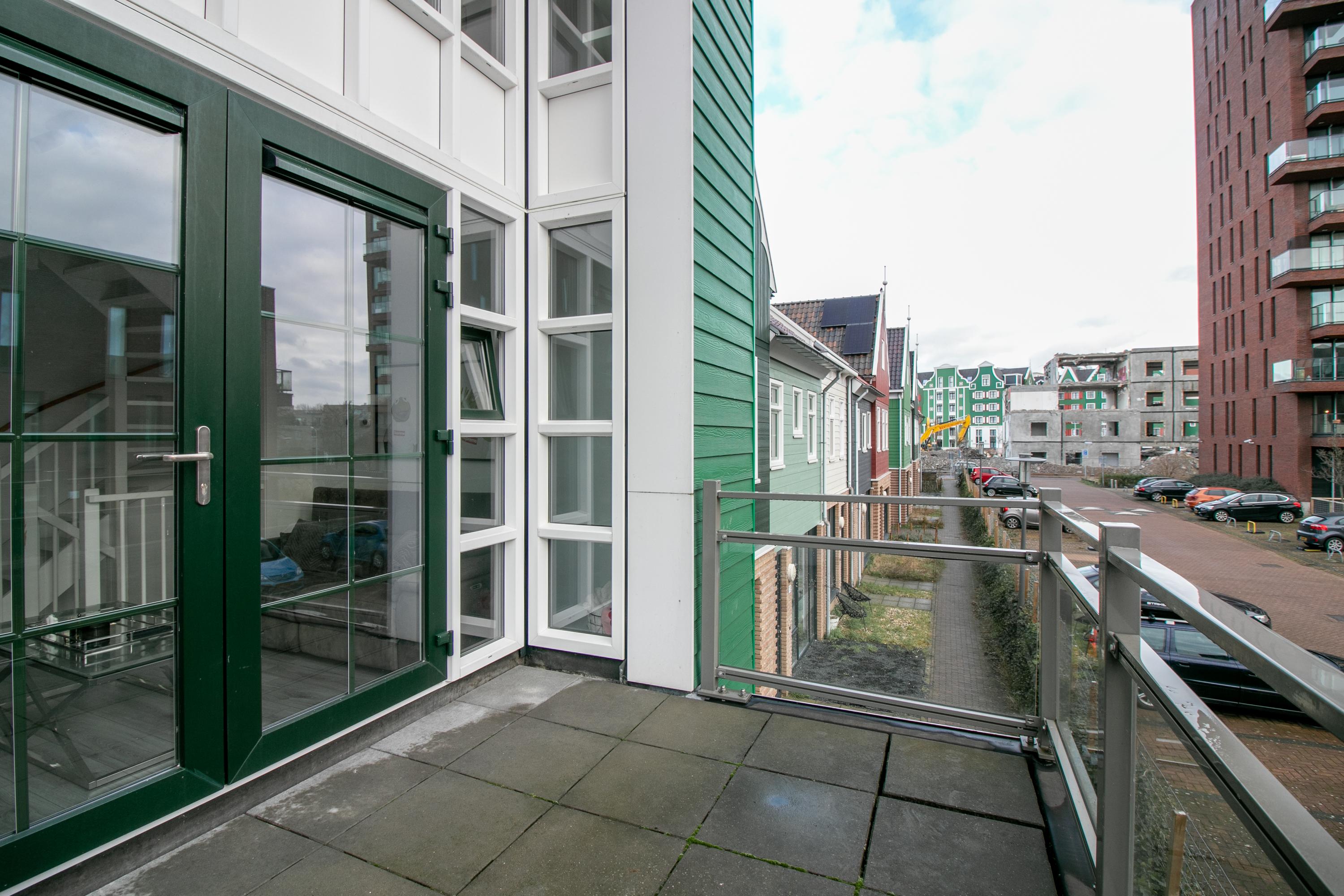 Hoekwoning te huur: Letterhout 77, Zaandam