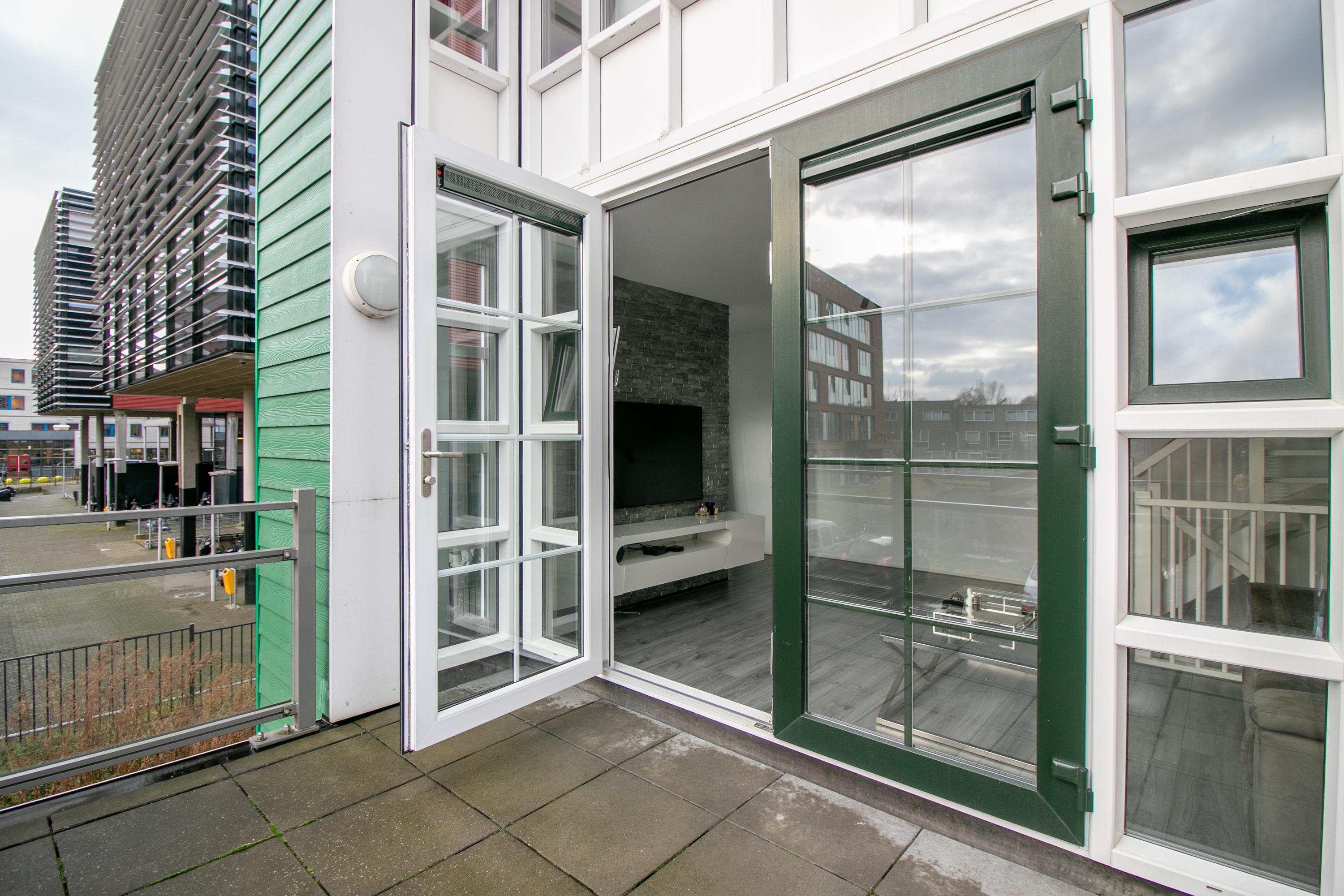 Hoekwoning te huur: Letterhout 77, Zaandam