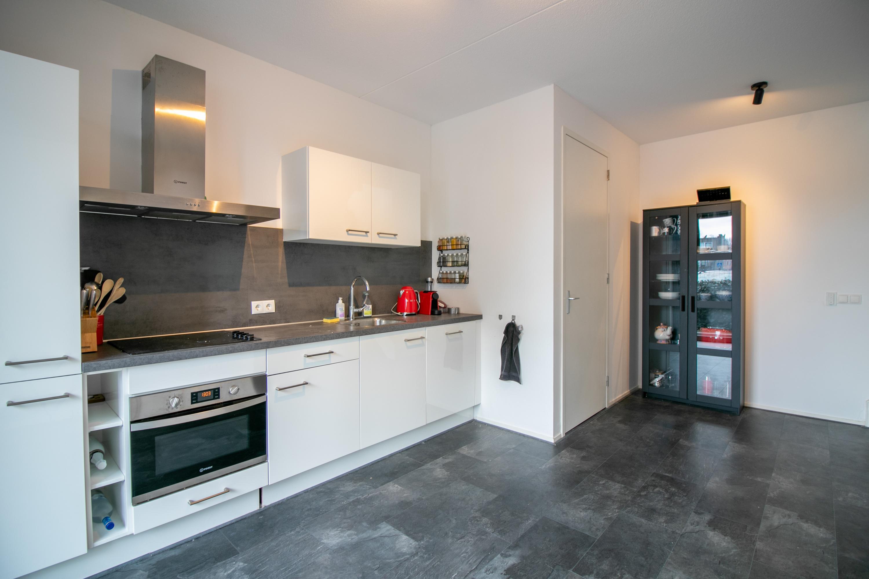 Hoekwoning te huur: Letterhout 77, Zaandam