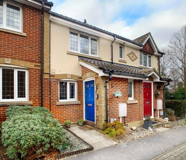 House Lorne Gardens in Woking