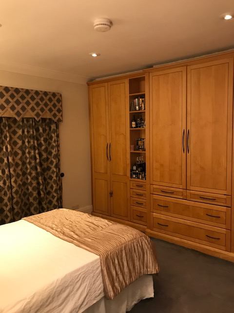 Room Stone Park Avenue in Greater London