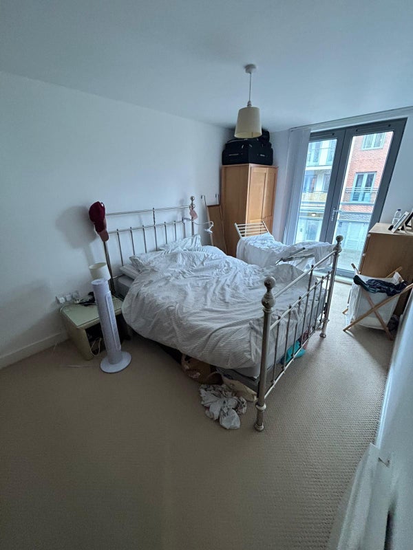 Room Worsdell Drive in Gateshead