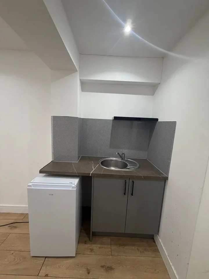 Room Belgrave Road in Slough