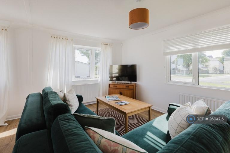 Flat Rossiters Quay in Christchurch