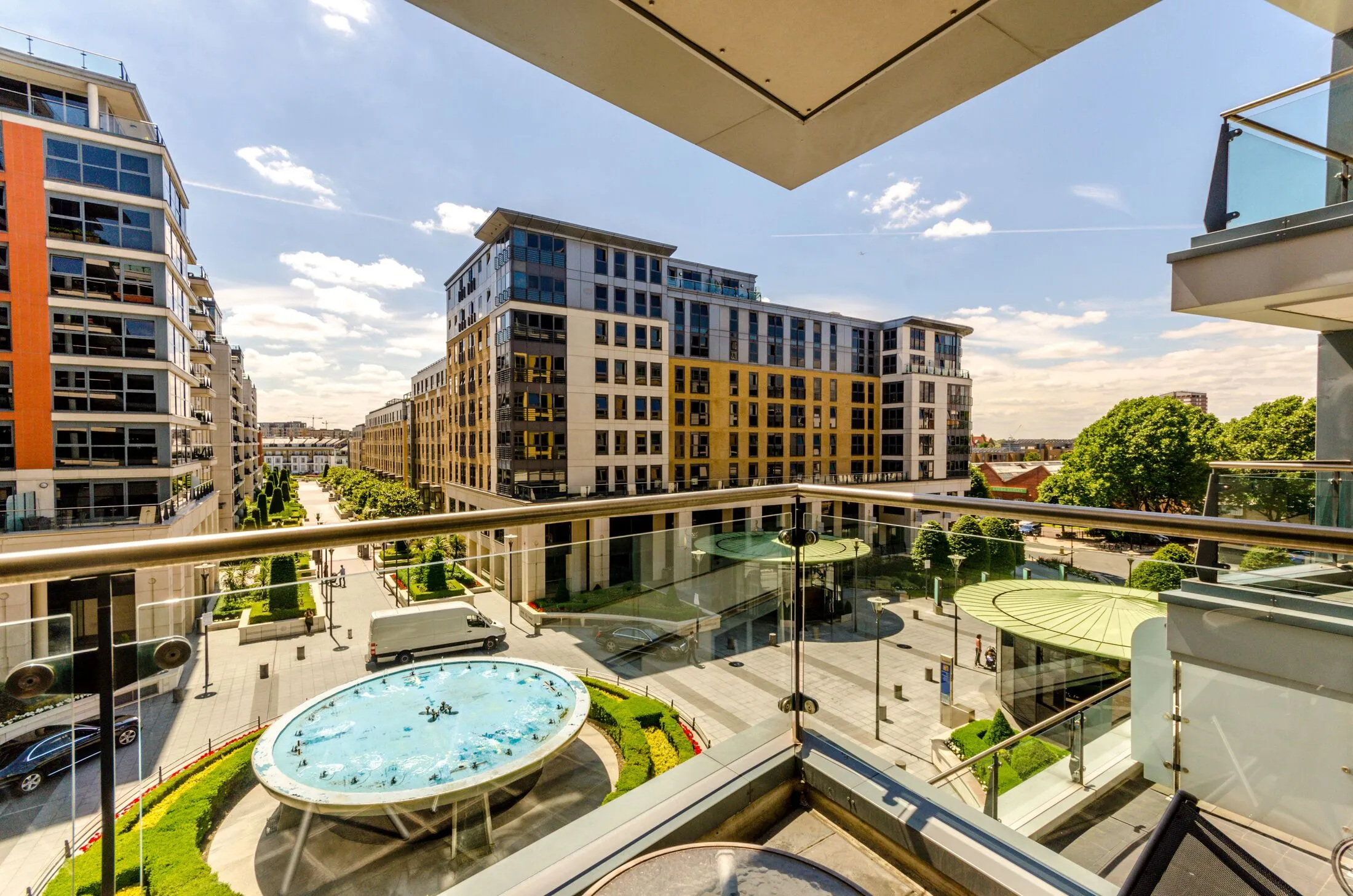 Flat The Boulevard in Greater London