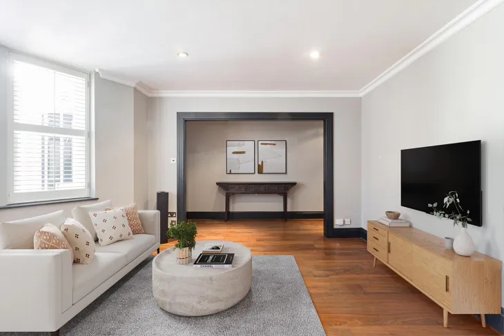 Flat Chepstow Place in City of Westminster