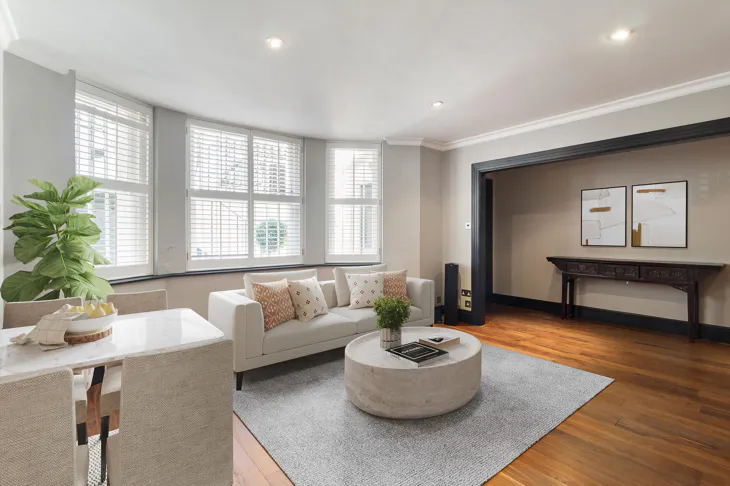 Flat Chepstow Place in City of Westminster