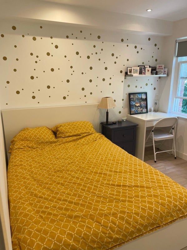 Room St Paul's Mews in Greater London