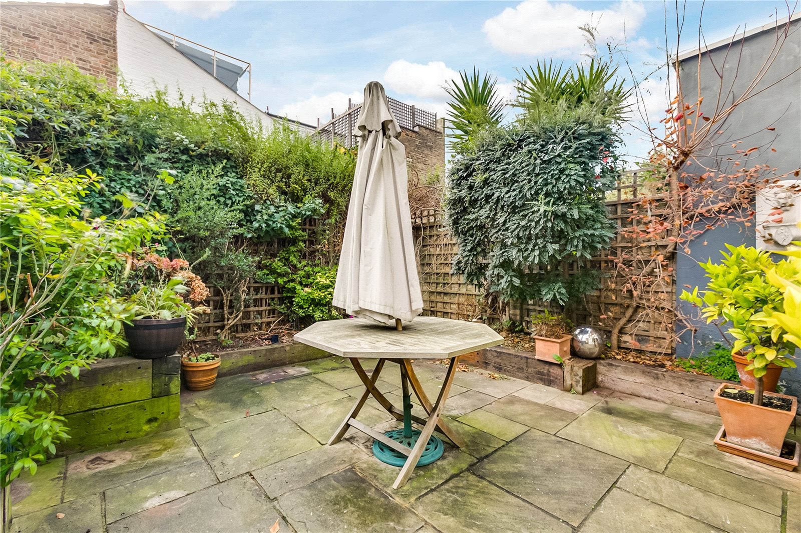 House Cathles Road in Greater London