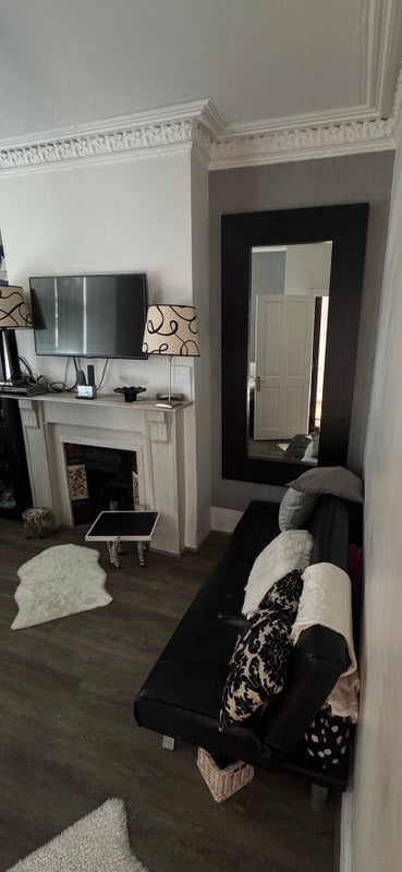 Room Munster Road in Greater London