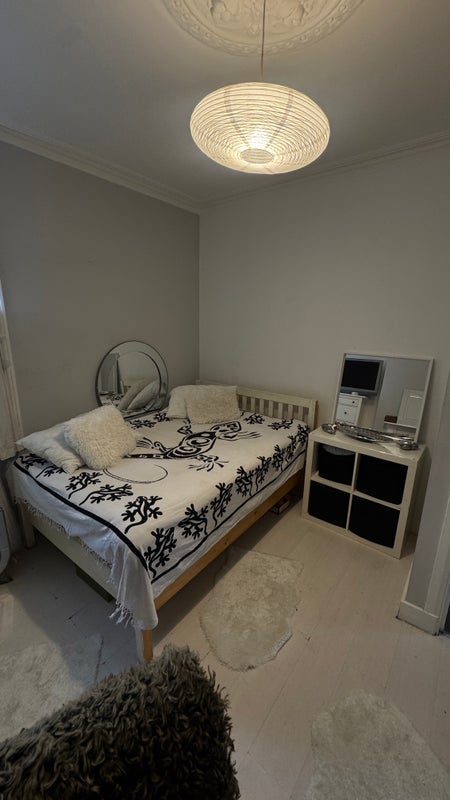 Room Munster Road in Greater London