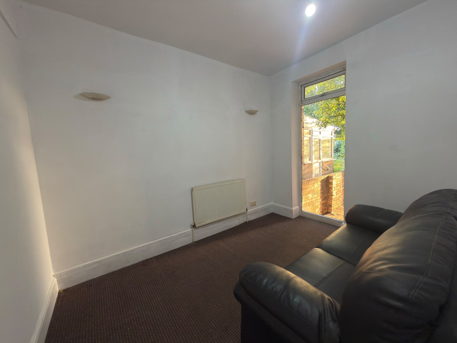 Flat Westwood Road in Greater London