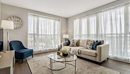 Flat Westferry Circus in Greater London