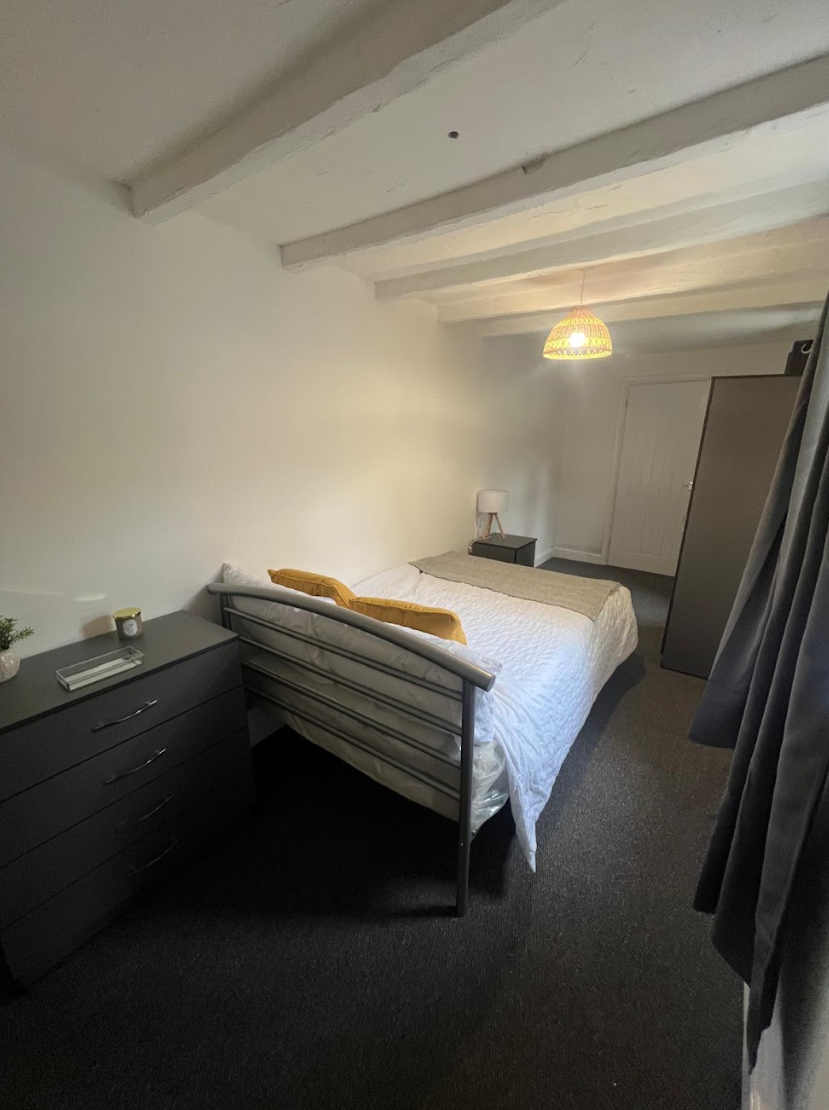 Room Alexandra Road in South Kesteven