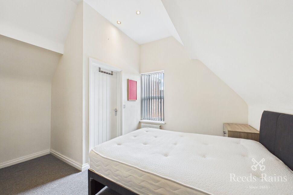 Room Lavender Walk in Leeds