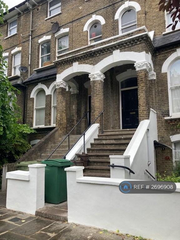 Flat Ospringe Road in Greater London