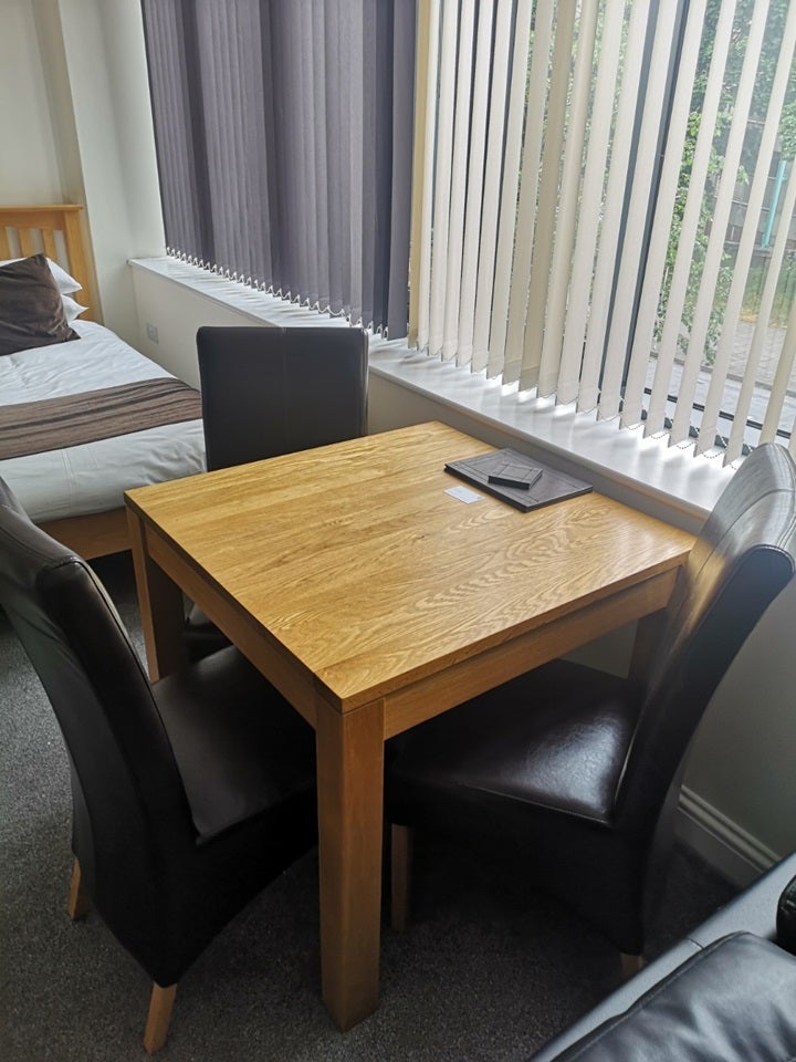 Flat Farnsby Street in Swindon