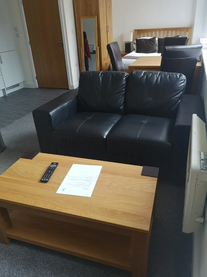 Flat Farnsby Street in Swindon