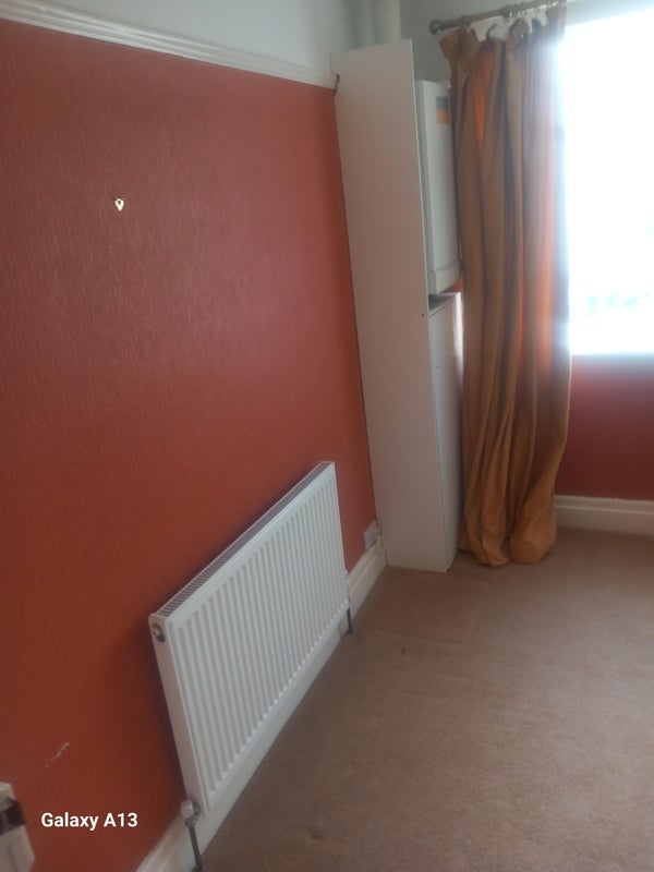 Room Endsleigh Road in Crosby