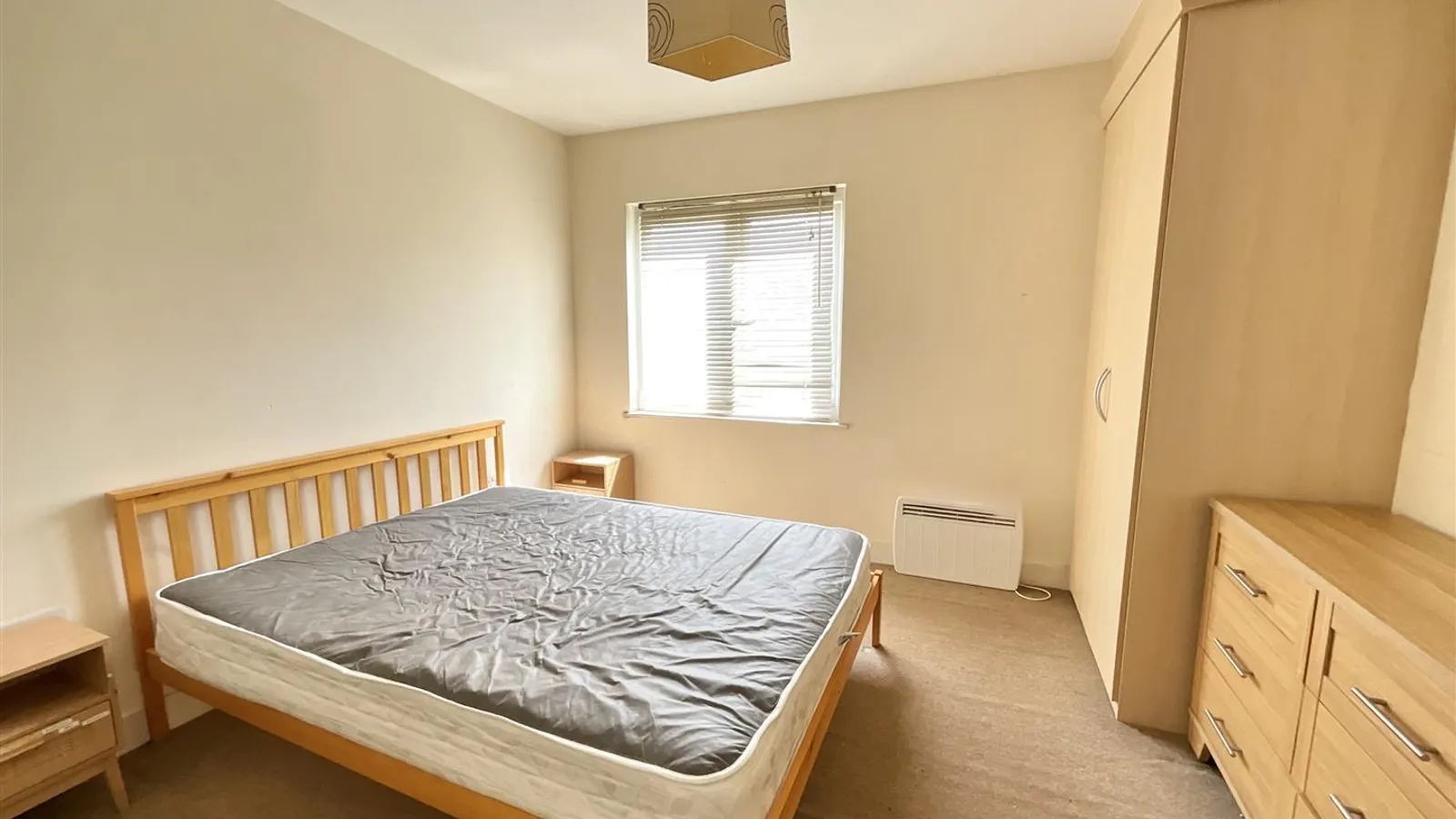 Flat Hollybrook Park in Bristol