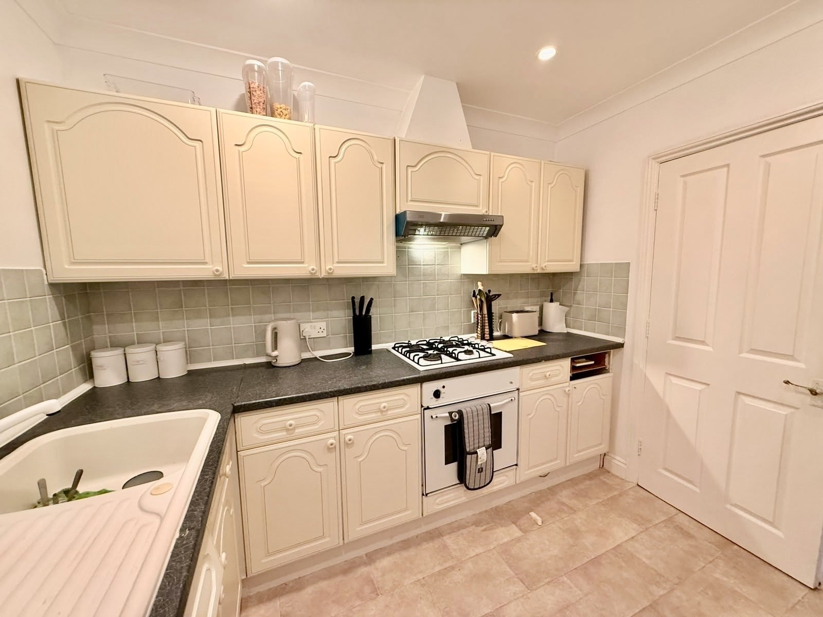 Flat Hampshire Terrace in Portsmouth