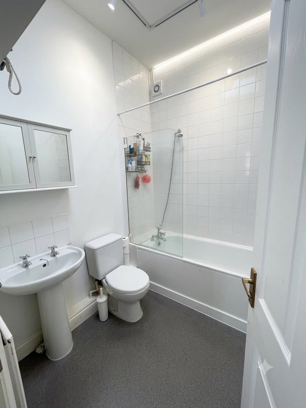 Room Hampton Court in Greater London
